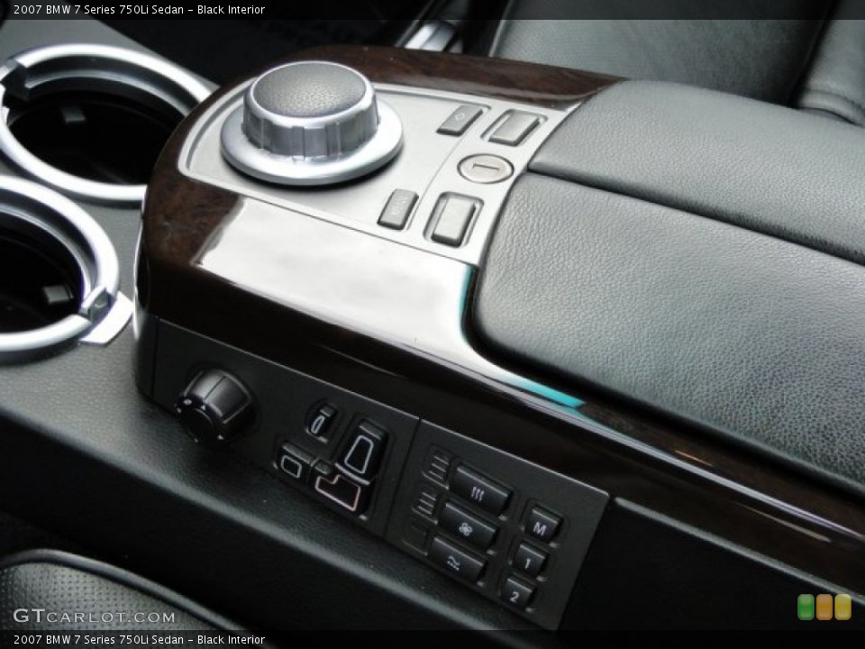 Black Interior Controls for the 2007 BMW 7 Series 750Li Sedan #78785549