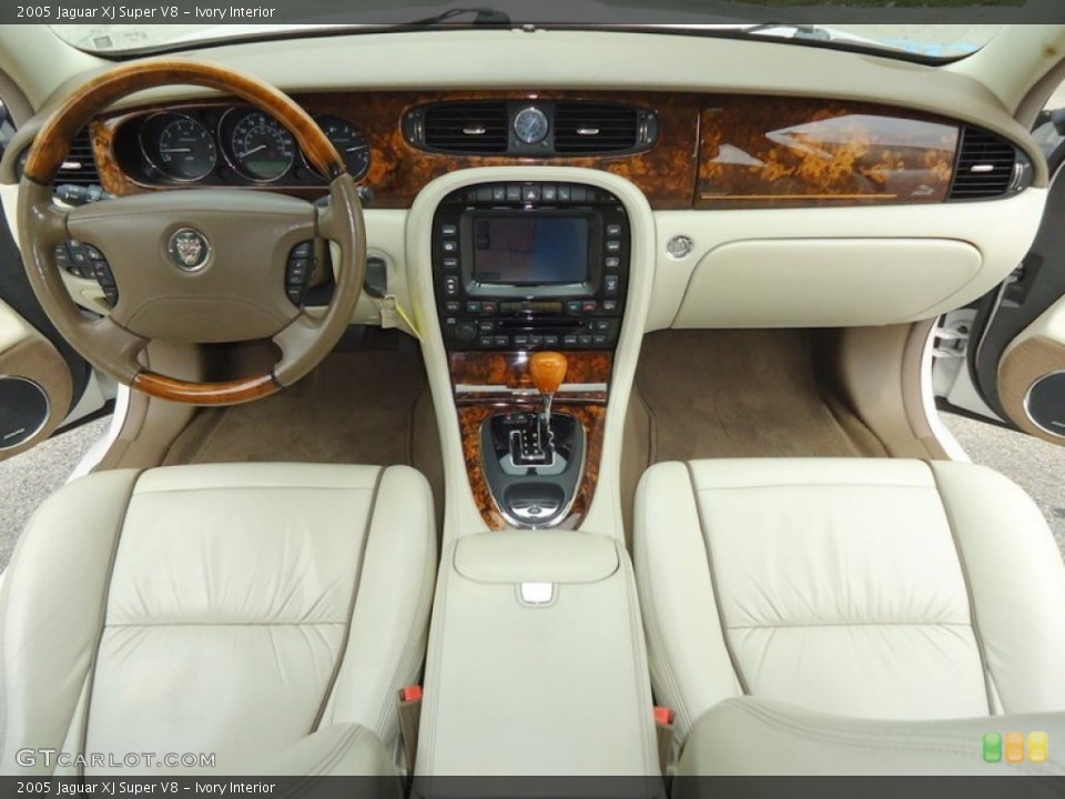 Ivory Interior Photo for the 2005 Jaguar XJ Super V8 #78785750