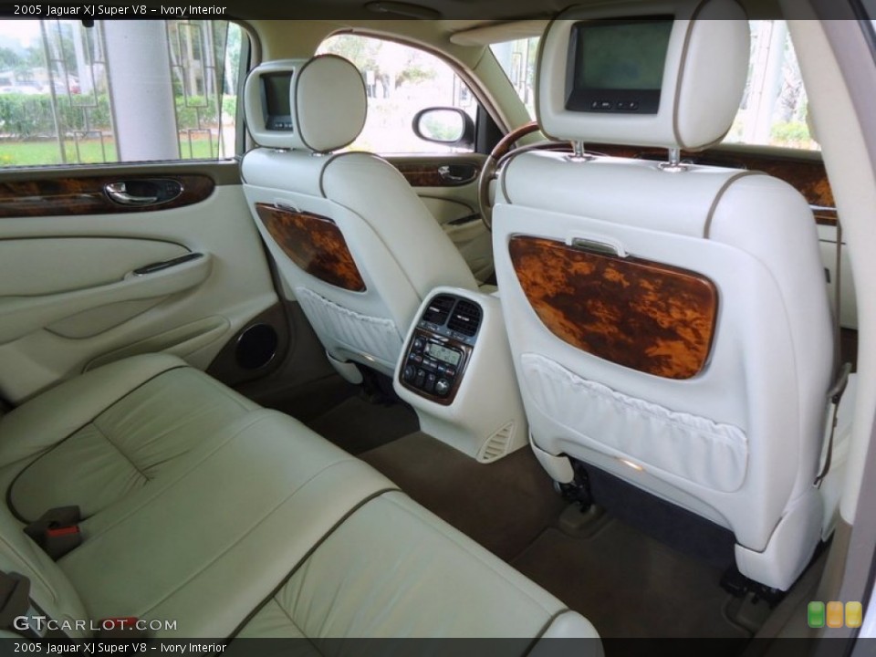 Ivory Interior Rear Seat for the 2005 Jaguar XJ Super V8 #78786071