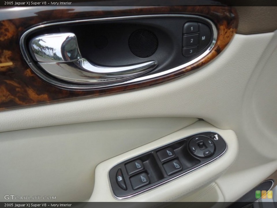 Ivory Interior Controls for the 2005 Jaguar XJ Super V8 #78786922