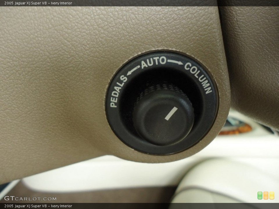 Ivory Interior Controls for the 2005 Jaguar XJ Super V8 #78787184