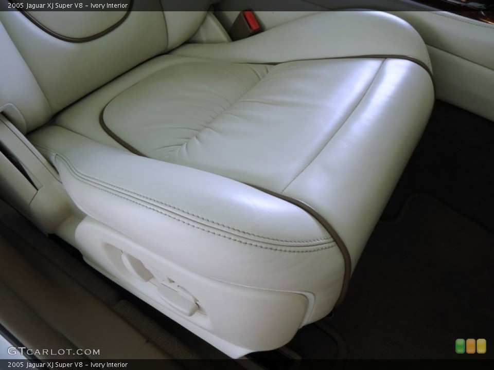 Ivory Interior Front Seat for the 2005 Jaguar XJ Super V8 #78787336