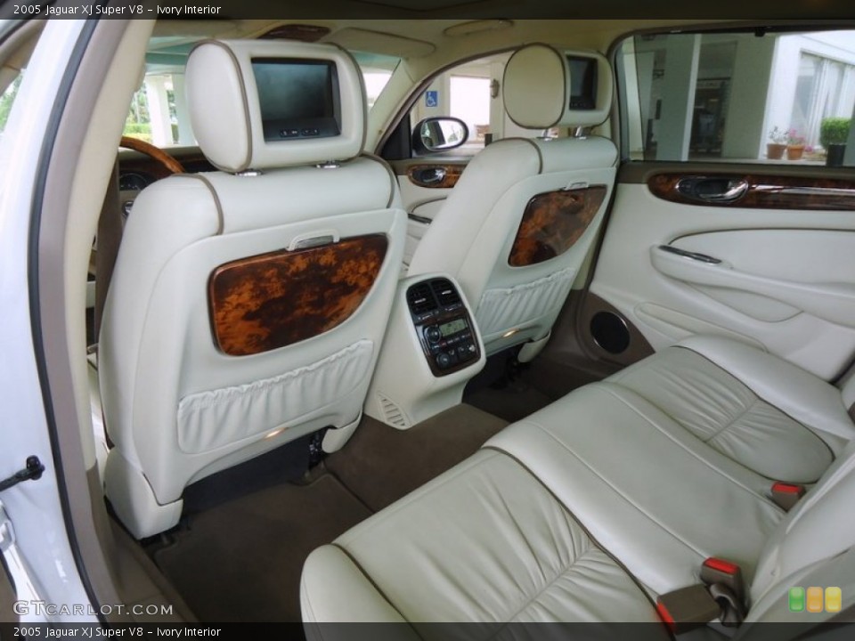 Ivory Interior Rear Seat for the 2005 Jaguar XJ Super V8 #78787379