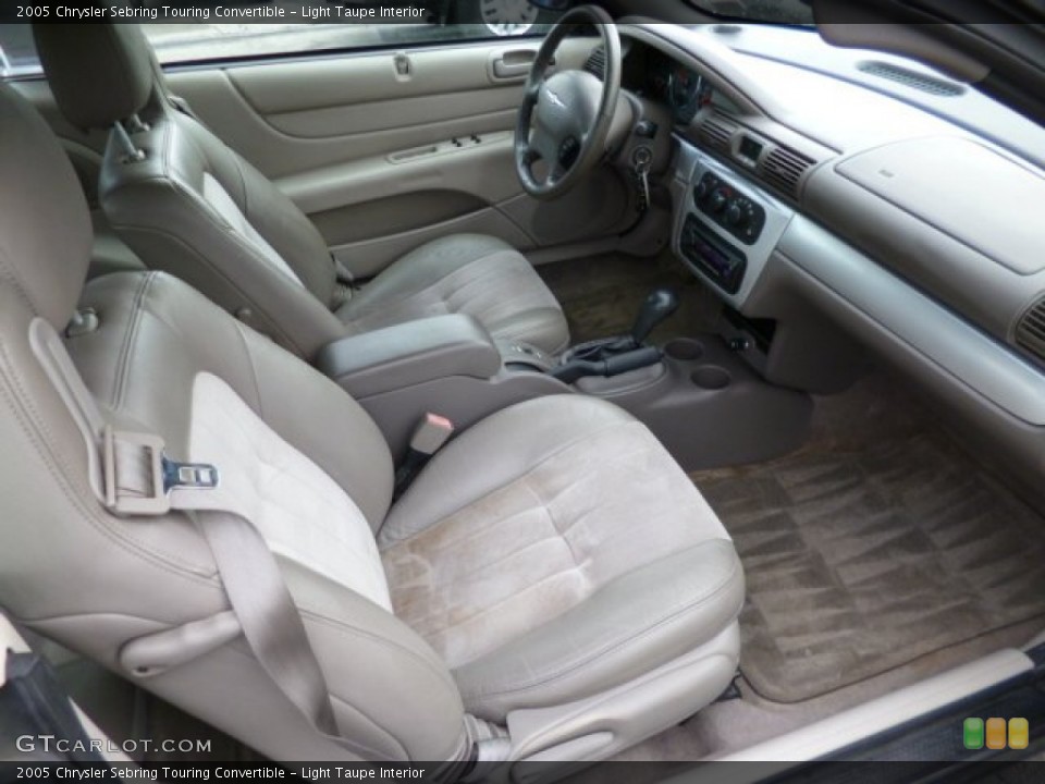 Light Taupe Interior Photo for the 2005 Chrysler Sebring Touring Convertible #78788339