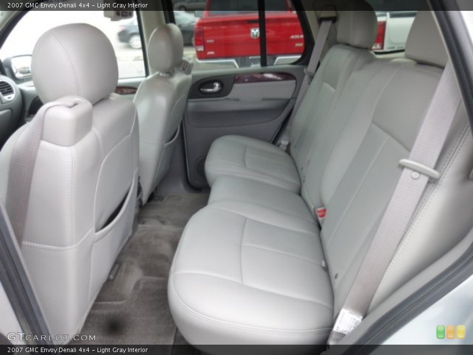 Light Gray Interior Rear Seat for the 2007 GMC Envoy Denali 4x4 #78788804