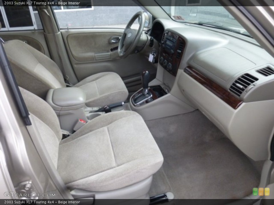 Beige Interior Photo for the 2003 Suzuki XL7 Touring 4x4 #78789472