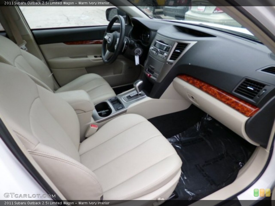 Warm Ivory Interior Photo for the 2011 Subaru Outback 2.5i Limited Wagon #78790177