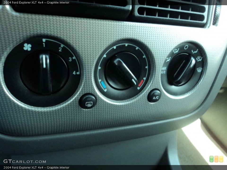 Graphite Interior Controls for the 2004 Ford Explorer XLT 4x4 #78793502