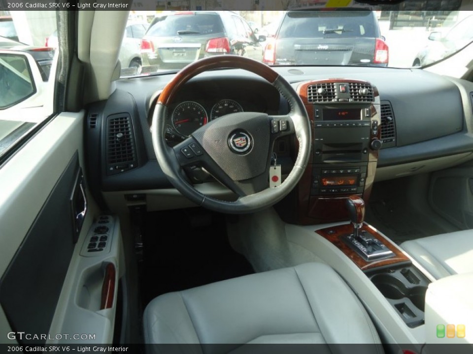 Light Gray Interior Dashboard for the 2006 Cadillac SRX V6 #78798173