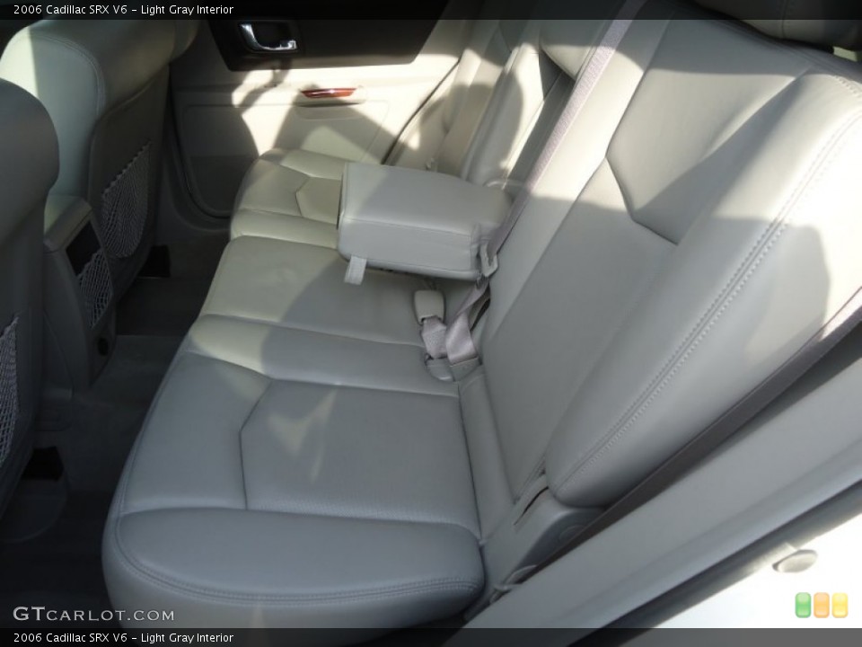 Light Gray Interior Rear Seat for the 2006 Cadillac SRX V6 #78798302