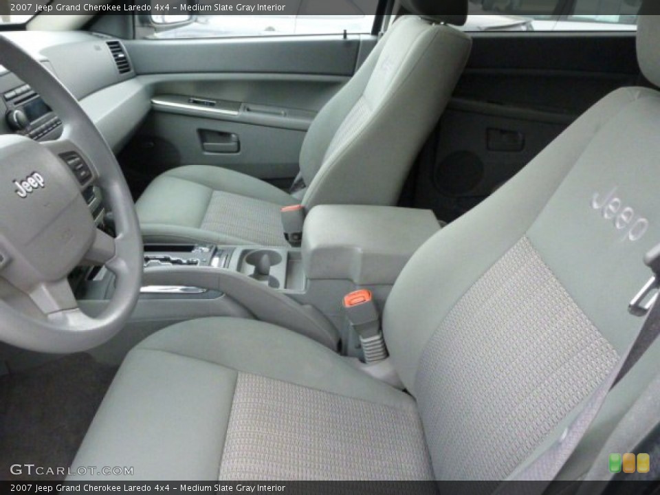 Medium Slate Gray Interior Photo for the 2007 Jeep Grand Cherokee Laredo 4x4 #78804344