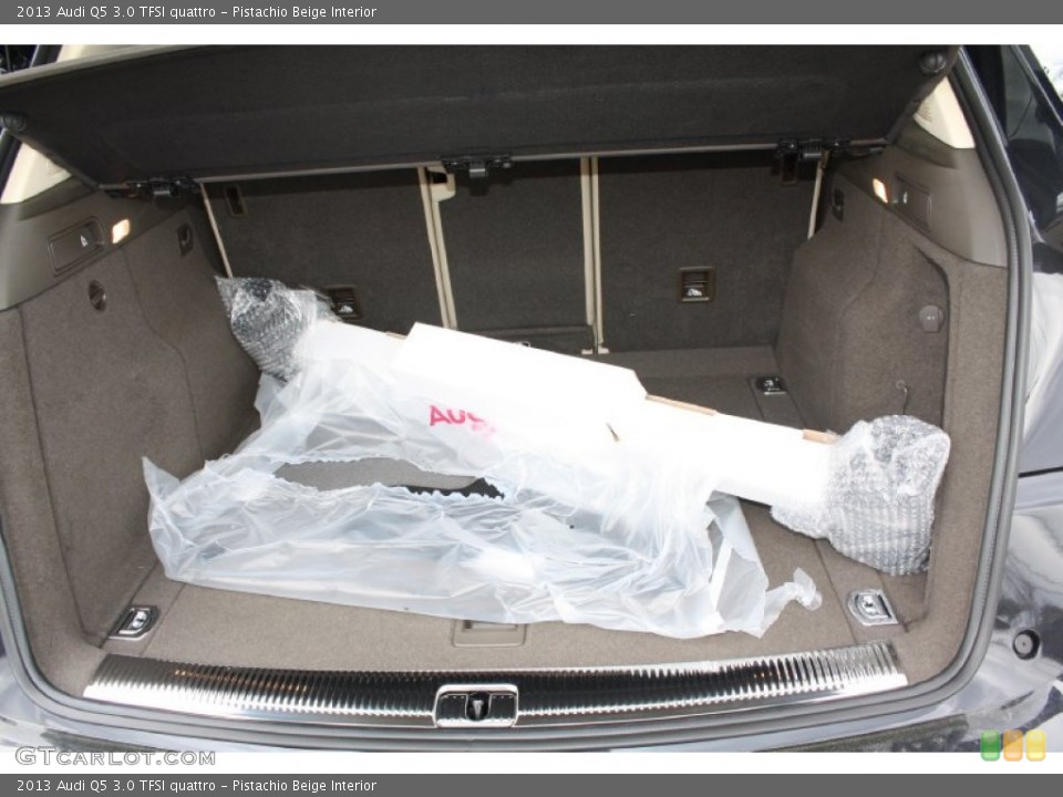 Pistachio Beige Interior Trunk for the 2013 Audi Q5 3.0 TFSI quattro #78808043