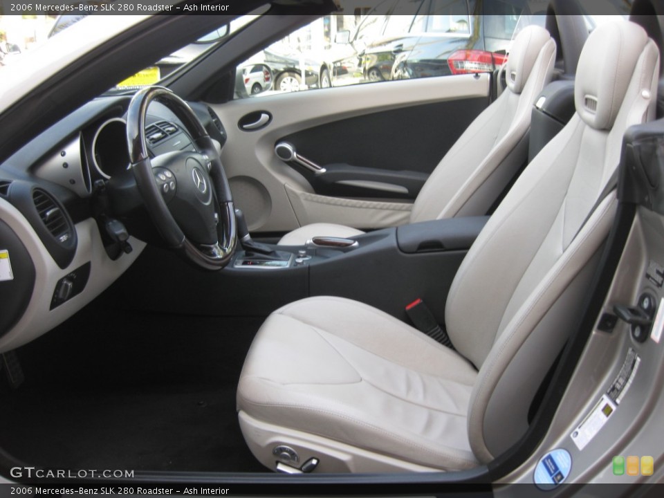 Ash Interior Photo for the 2006 Mercedes-Benz SLK 280 Roadster #78818607