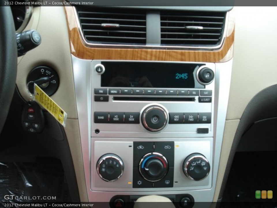 Cocoa/Cashmere Interior Controls for the 2012 Chevrolet Malibu LT #78829570