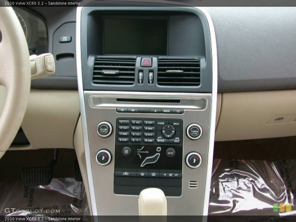 Sandstone Interior Controls for the 2010 Volvo XC60 3.2 #78837698