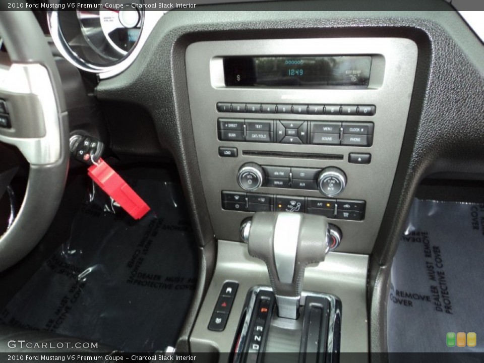 Charcoal Black Interior Controls for the 2010 Ford Mustang V6 Premium Coupe #78838745