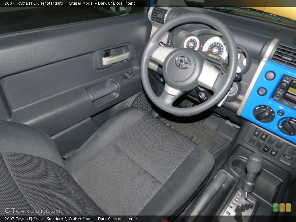 Dark Charcoal Interior Photo for the 2007 Toyota FJ Cruiser  #78863900