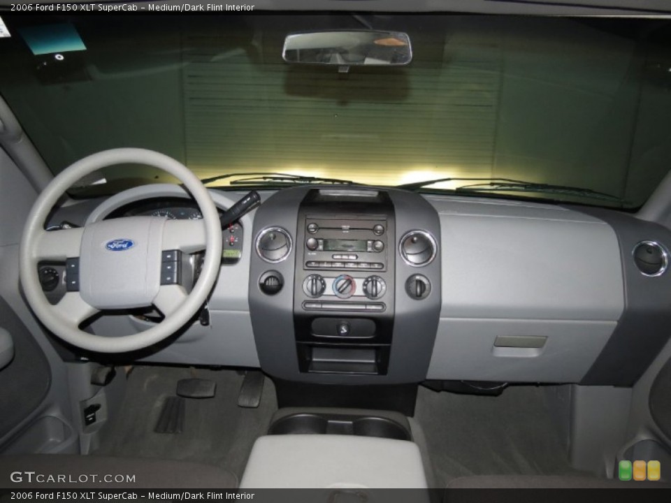 Medium/Dark Flint Interior Dashboard for the 2006 Ford F150 XLT SuperCab #78864853