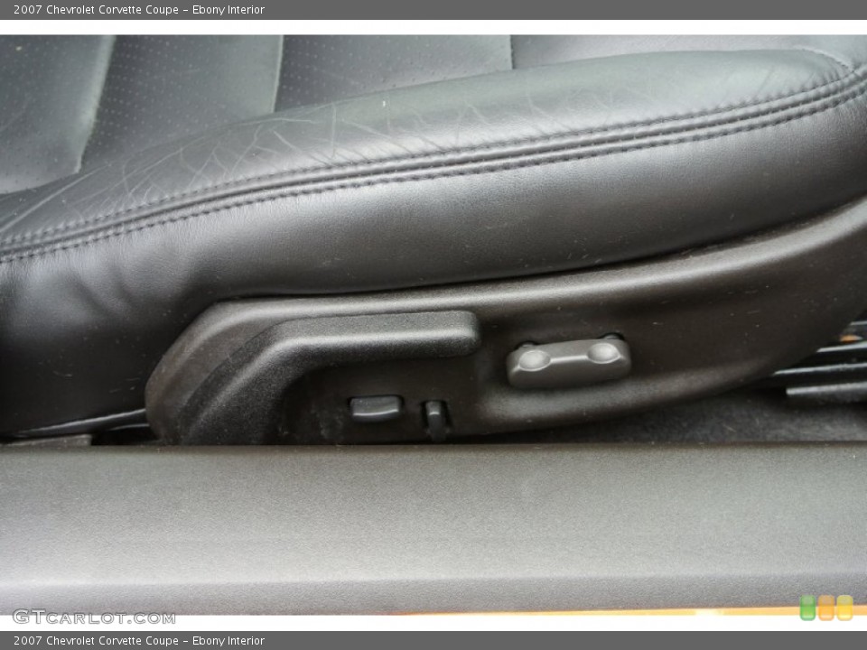 Ebony Interior Controls for the 2007 Chevrolet Corvette Coupe #78866534