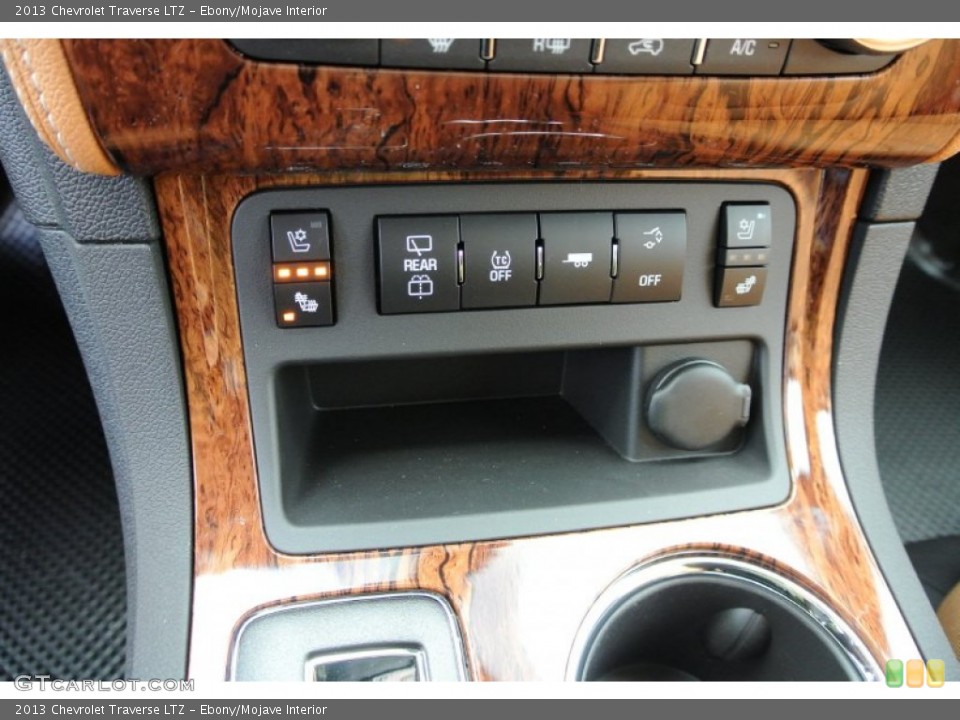 Ebony/Mojave Interior Controls for the 2013 Chevrolet Traverse LTZ #78870284