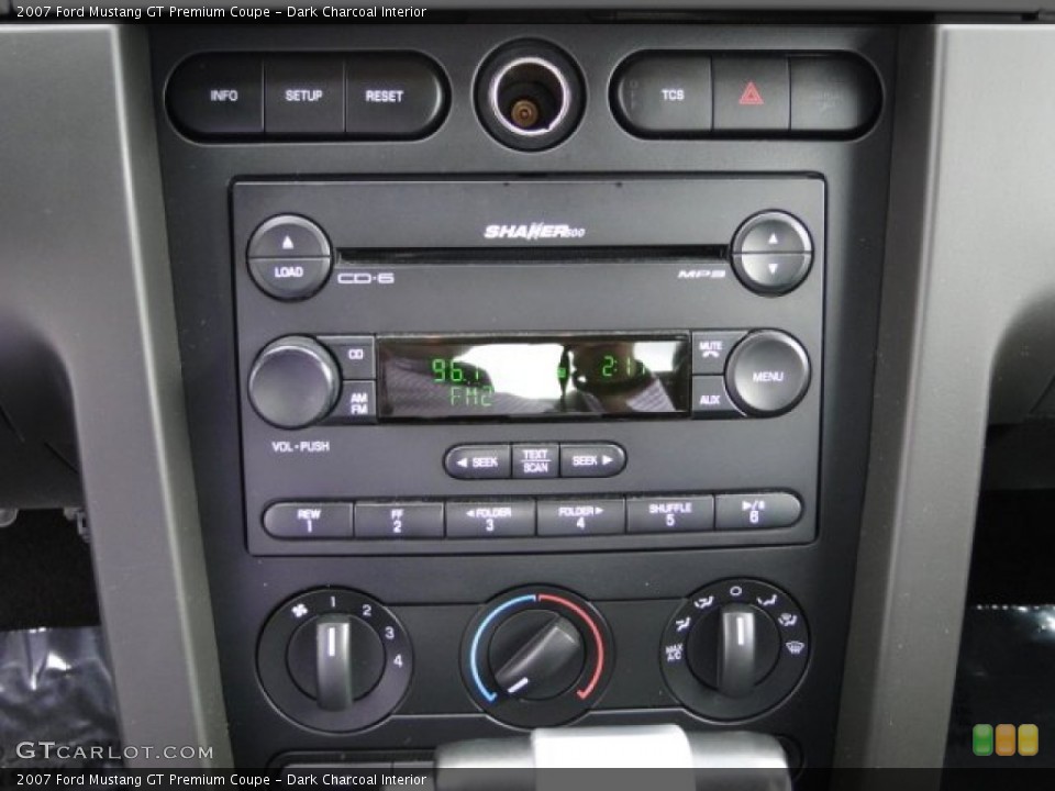 Dark Charcoal Interior Controls for the 2007 Ford Mustang GT Premium Coupe #78879007