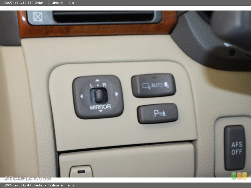 Cashmere Interior Controls for the 2005 Lexus LS 430 Sedan #78893460