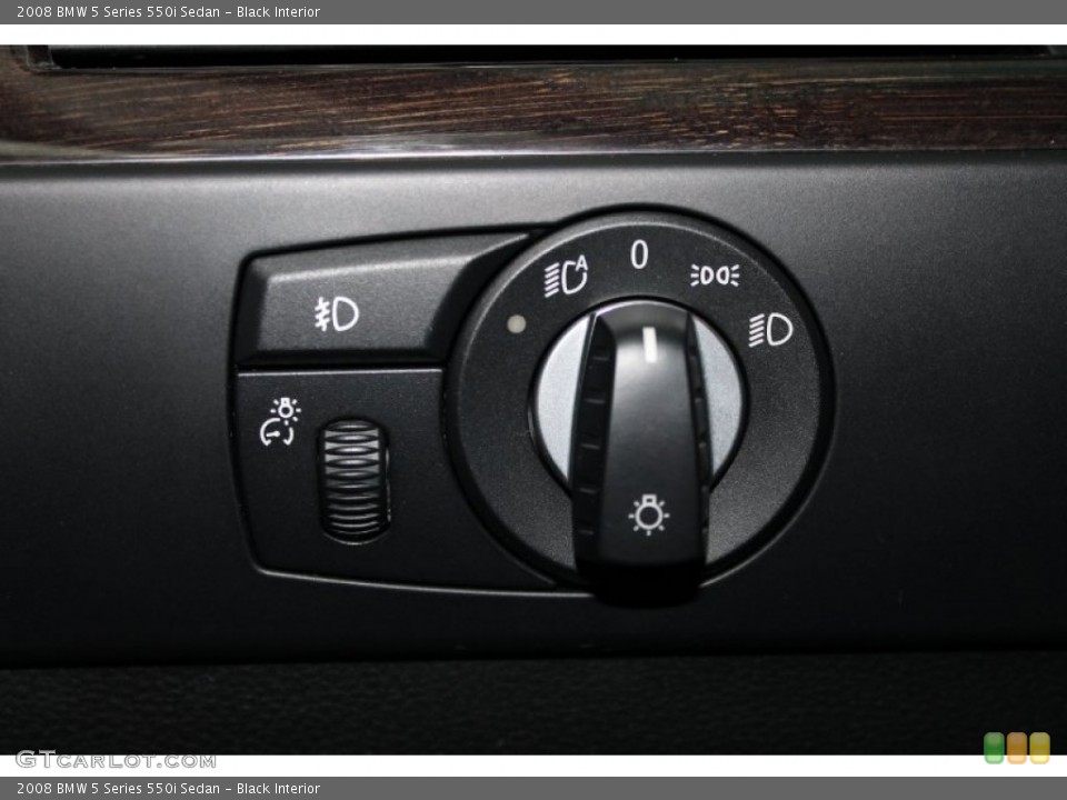 Black Interior Controls for the 2008 BMW 5 Series 550i Sedan #78894538