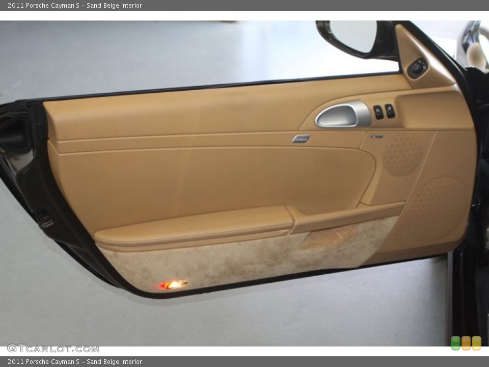Sand Beige Interior Door Panel for the 2011 Porsche Cayman S #78895579