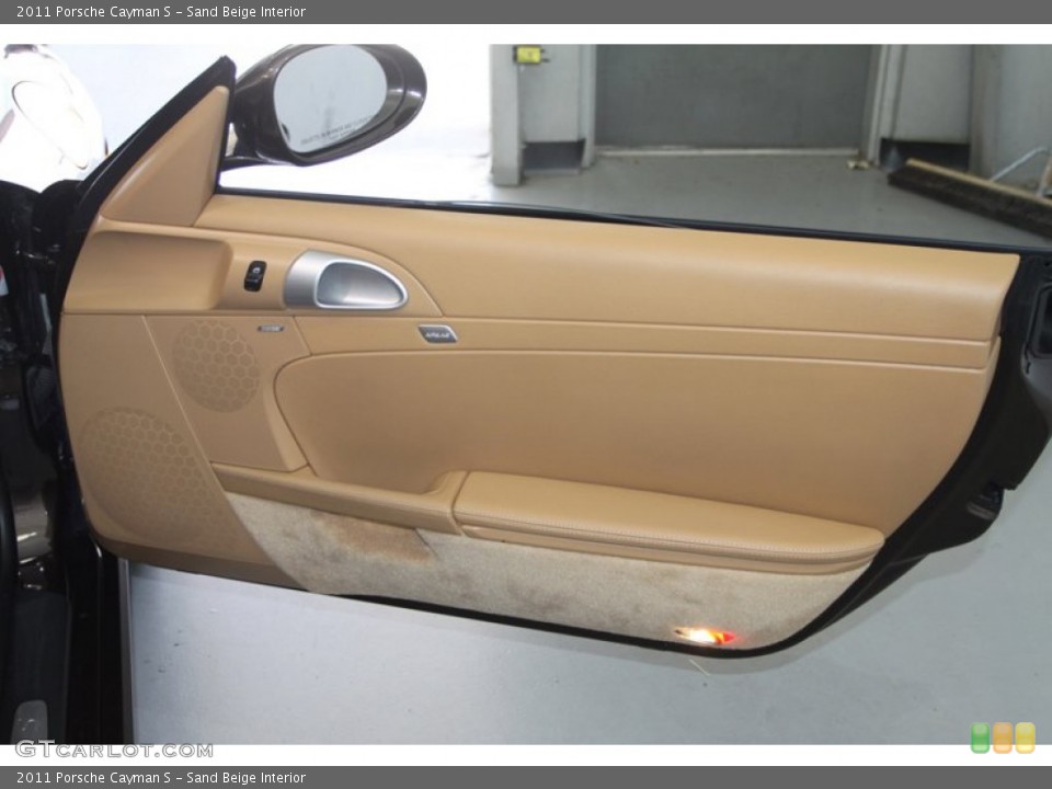 Sand Beige Interior Door Panel for the 2011 Porsche Cayman S #78896006