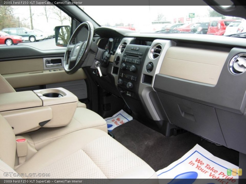 Camel/Tan Interior Photo for the 2009 Ford F150 XLT SuperCab #78903434
