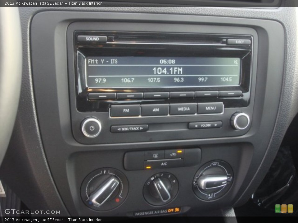 Titan Black Interior Controls for the 2013 Volkswagen Jetta SE Sedan #78906264