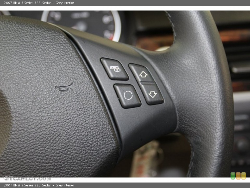 Grey Interior Controls for the 2007 BMW 3 Series 328i Sedan #78912489