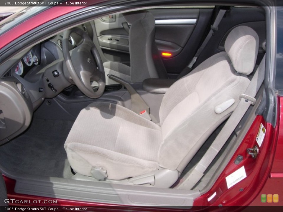 Taupe Interior Photo for the 2005 Dodge Stratus SXT Coupe #78925178