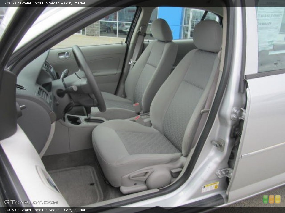 Gray Interior Photo for the 2006 Chevrolet Cobalt LS Sedan #78929628