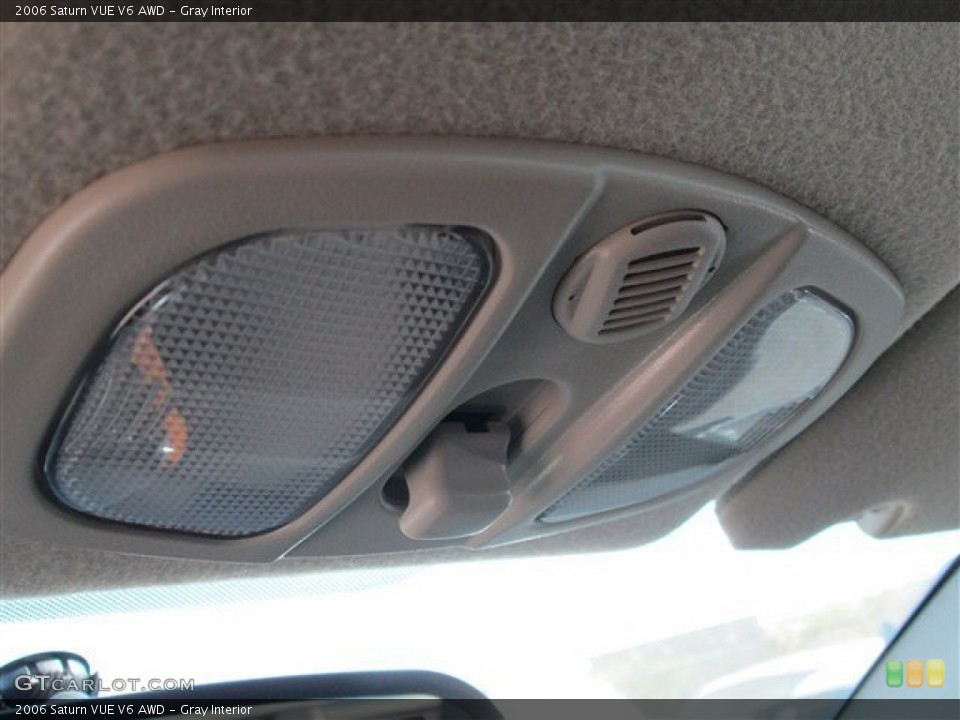 Gray Interior Controls for the 2006 Saturn VUE V6 AWD #78929881