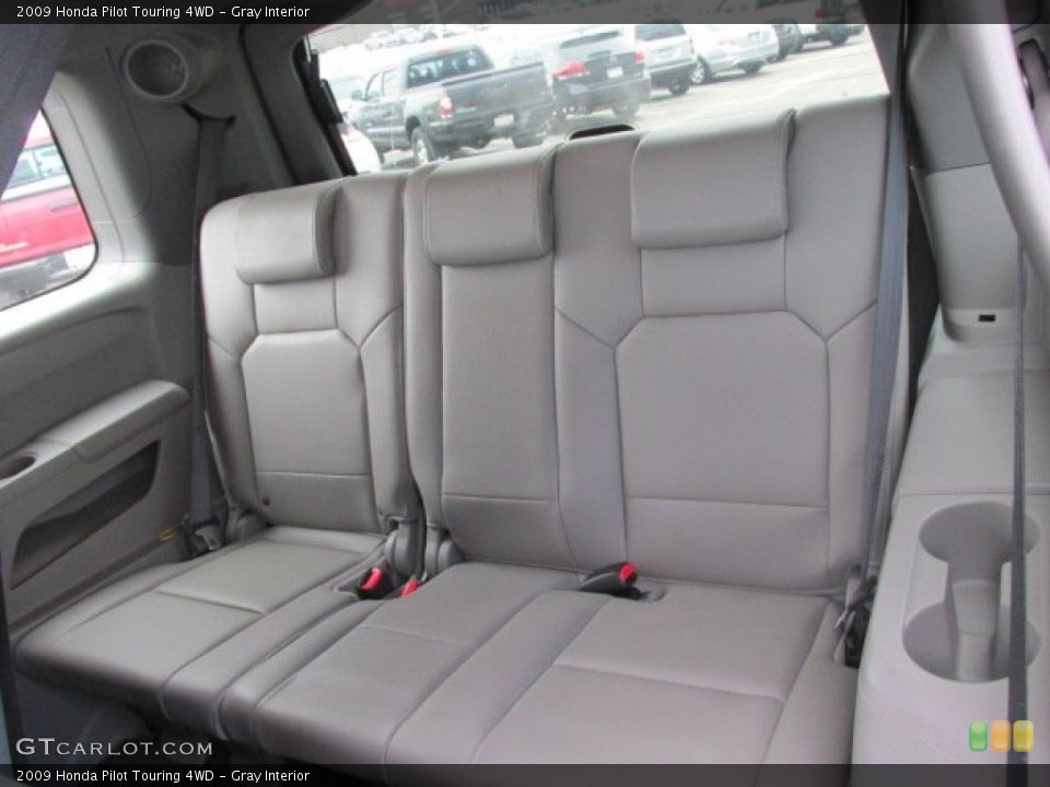 Gray Interior Rear Seat for the 2009 Honda Pilot Touring 4WD #78933845