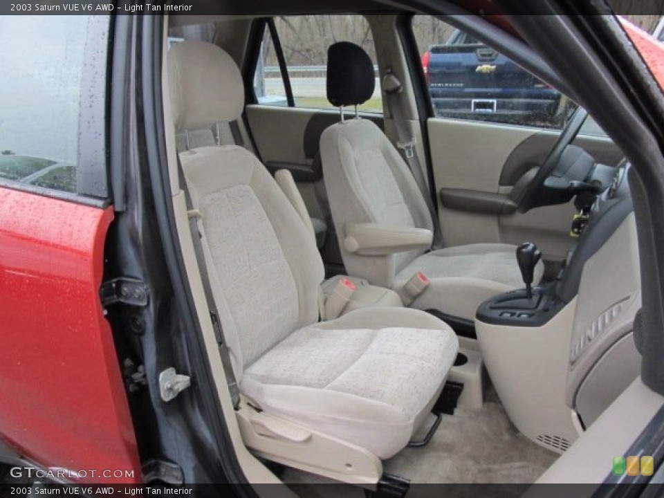 Light Tan Interior Photo for the 2003 Saturn VUE V6 AWD #78949287