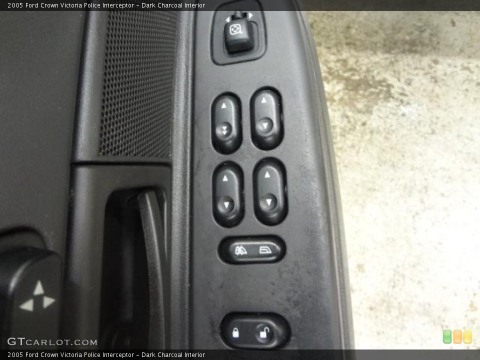 Dark Charcoal Interior Controls for the 2005 Ford Crown Victoria Police Interceptor #78999455