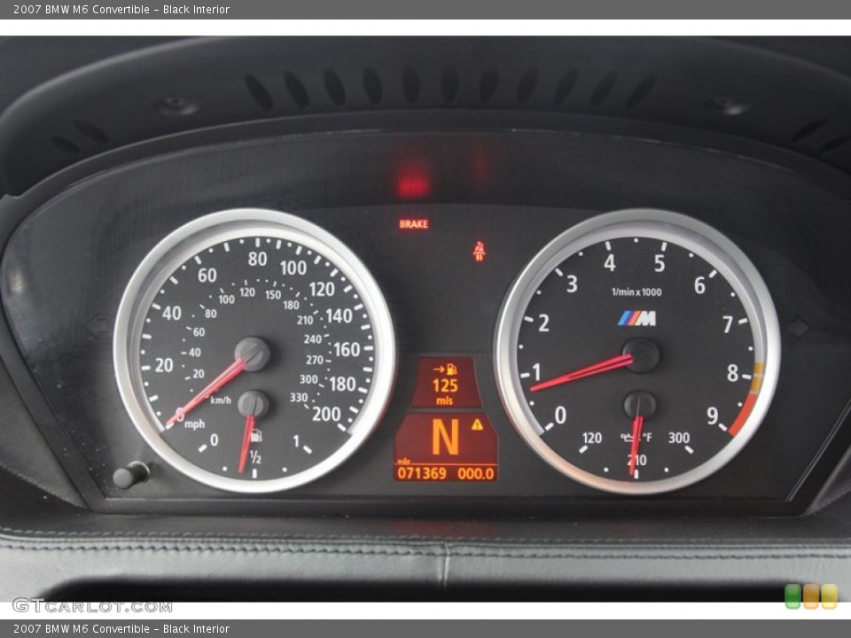 Black Interior Gauges for the 2007 BMW M6 Convertible #79007368