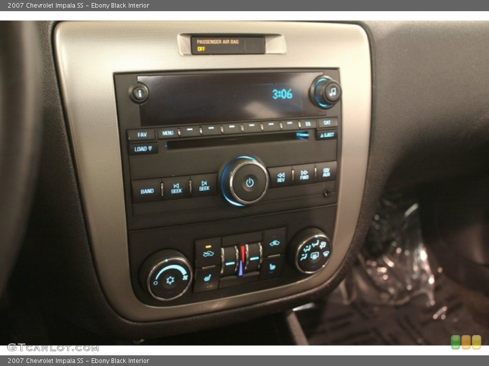 Ebony Black Interior Controls for the 2007 Chevrolet Impala SS #79037170