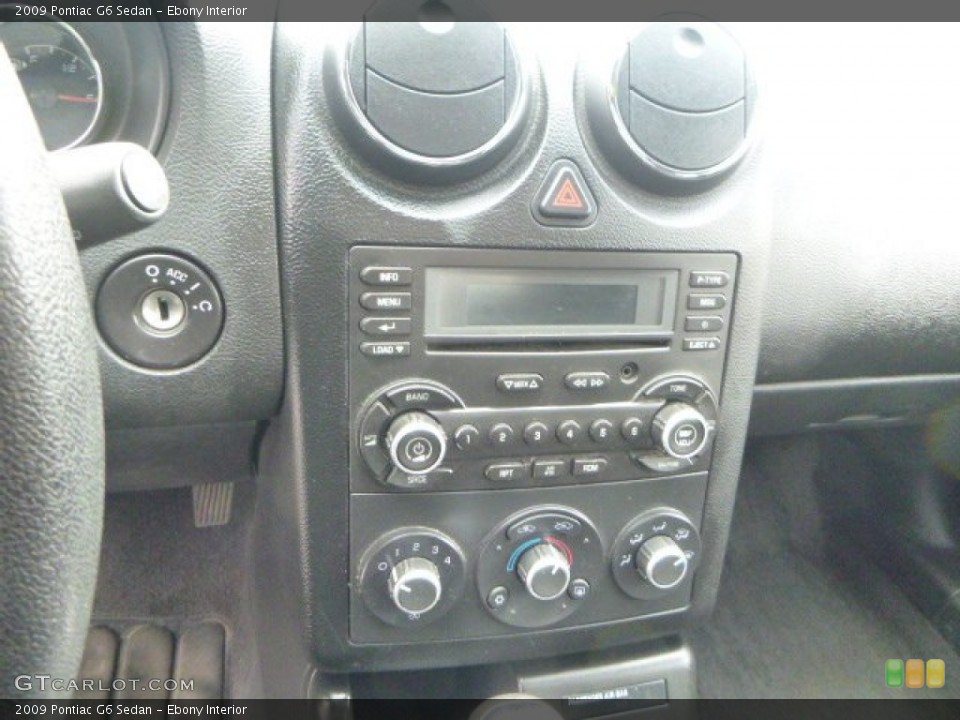 Ebony Interior Controls for the 2009 Pontiac G6 Sedan #79065168