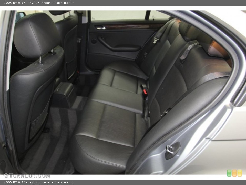 Black Interior Rear Seat for the 2005 BMW 3 Series 325i Sedan #79090219