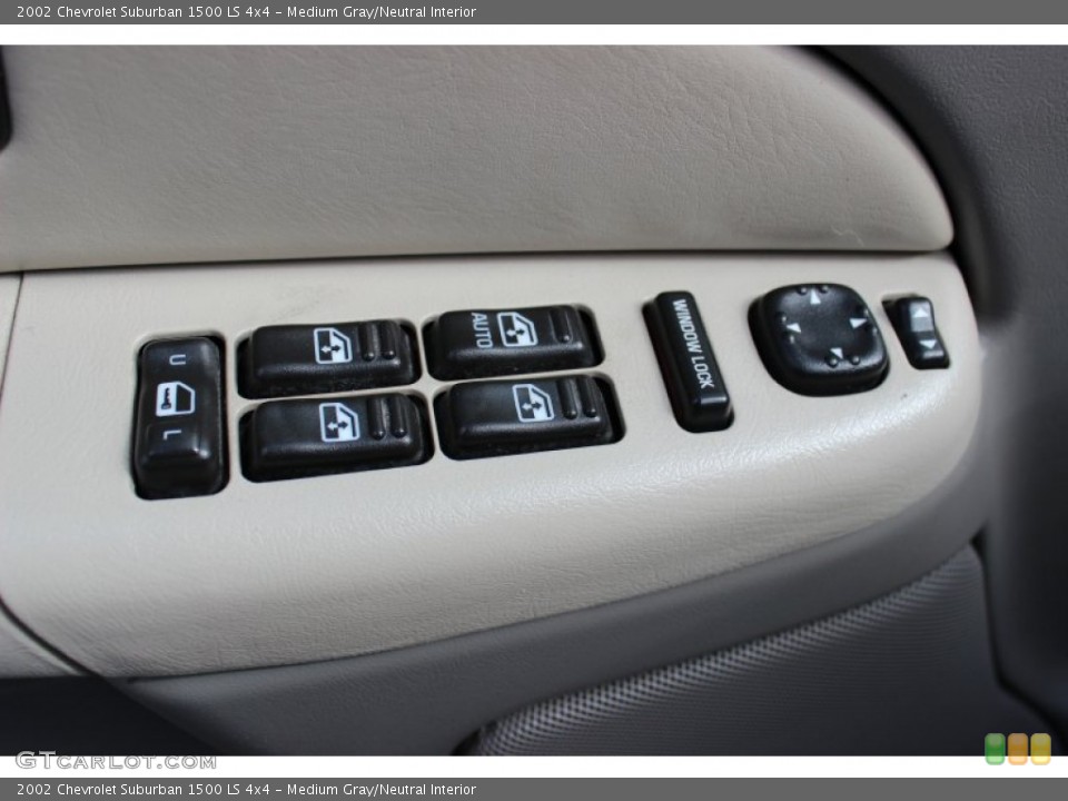 Medium Gray/Neutral Interior Controls for the 2002 Chevrolet Suburban 1500 LS 4x4 #79104676