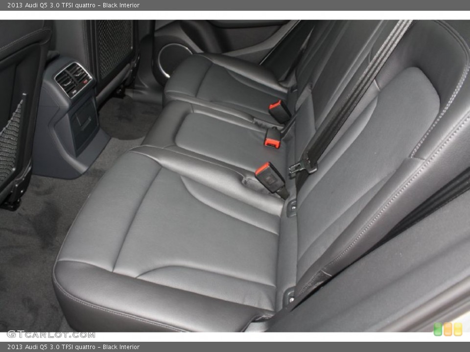 Black Interior Rear Seat for the 2013 Audi Q5 3.0 TFSI quattro #79116123