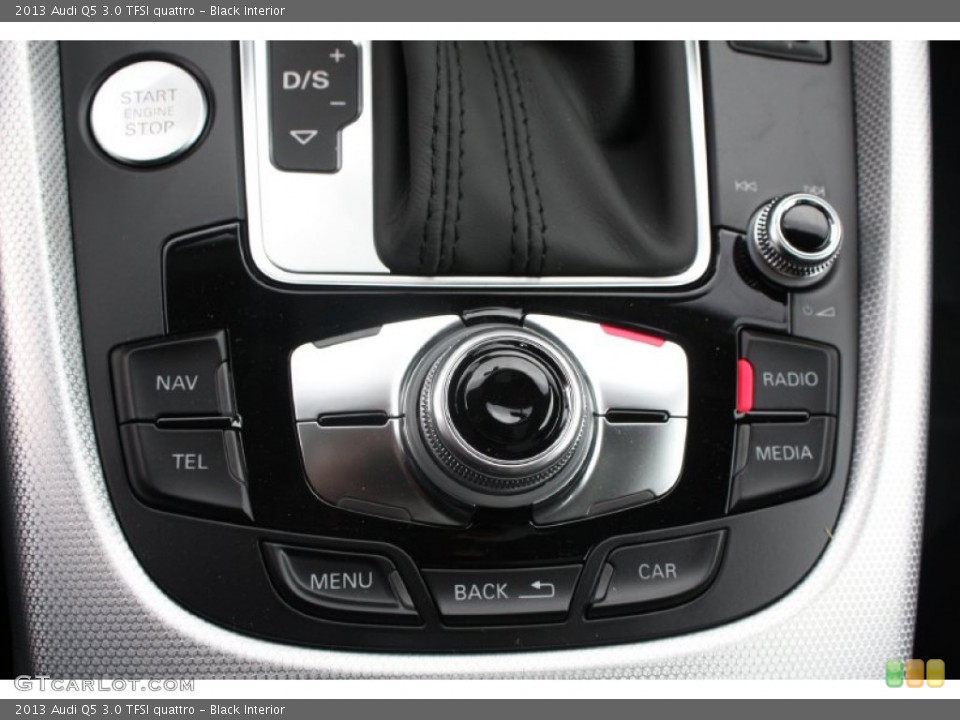 Black Interior Controls for the 2013 Audi Q5 3.0 TFSI quattro #79117126
