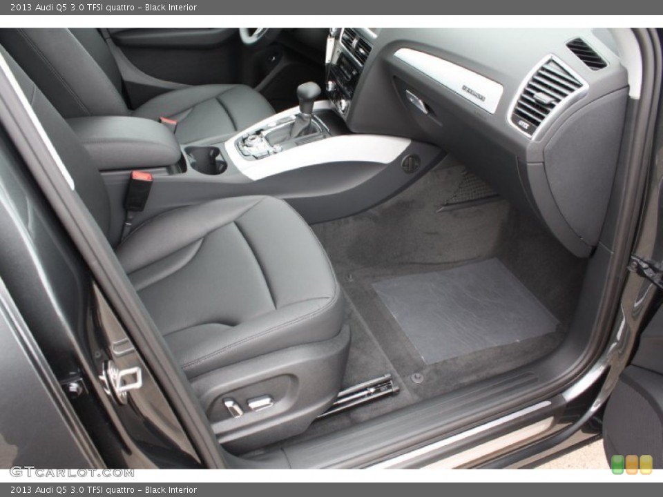 Black Interior Photo for the 2013 Audi Q5 3.0 TFSI quattro #79117285