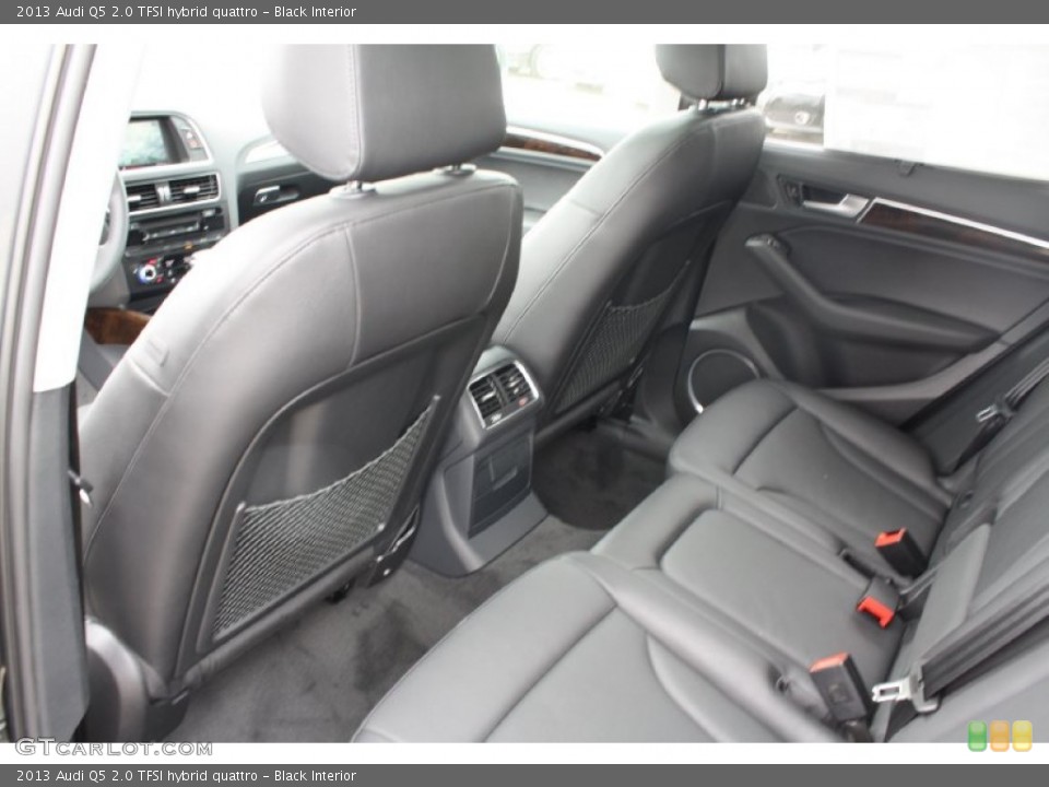 Black Interior Rear Seat for the 2013 Audi Q5 2.0 TFSI hybrid quattro #79118308