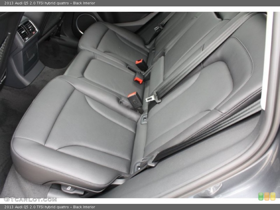 Black Interior Rear Seat for the 2013 Audi Q5 2.0 TFSI hybrid quattro #79118321