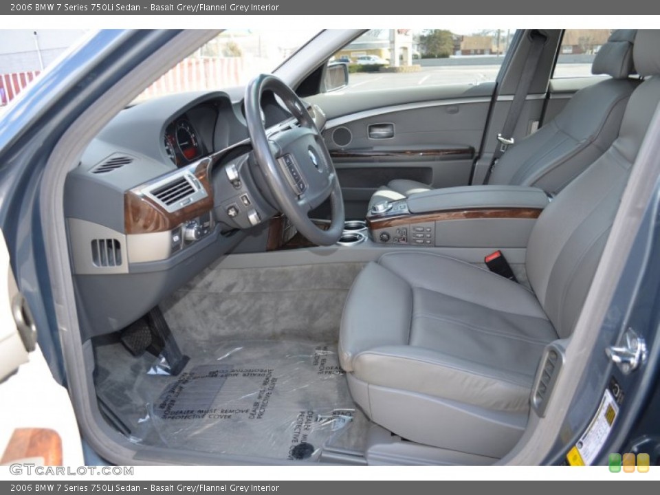 Basalt Grey/Flannel Grey Interior Photo for the 2006 BMW 7 Series 750Li Sedan #79136457