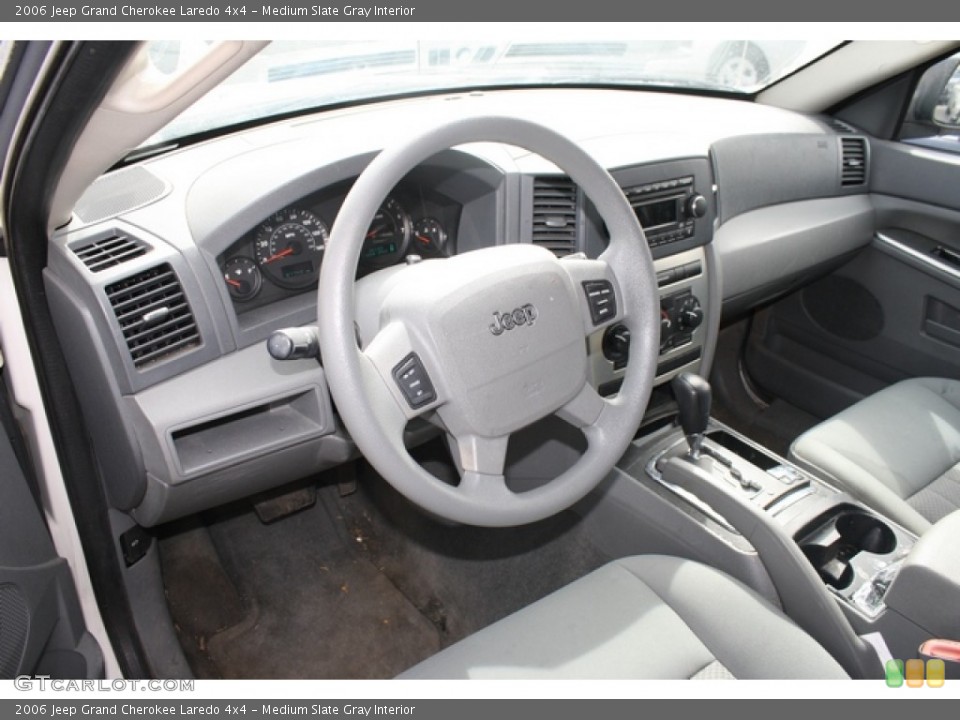 Medium Slate Gray Interior Photo for the 2006 Jeep Grand Cherokee Laredo 4x4 #79138959